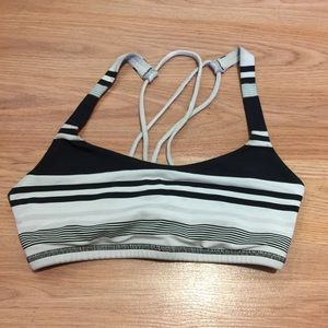 Lululemon Free to Be Bra Sz 2